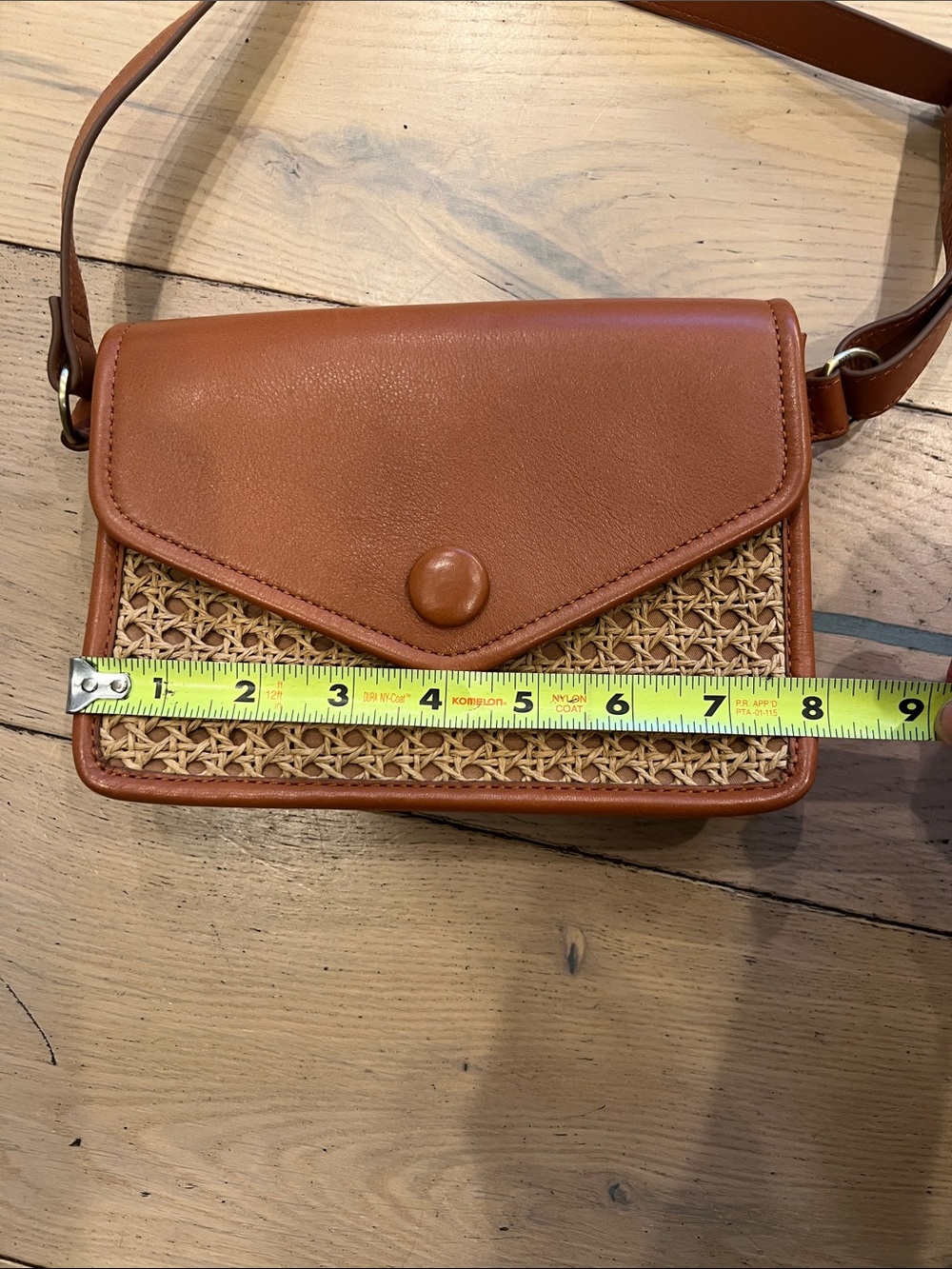 Hobo  Woven Crossbody Bag in Tan - Picture 7 of 8